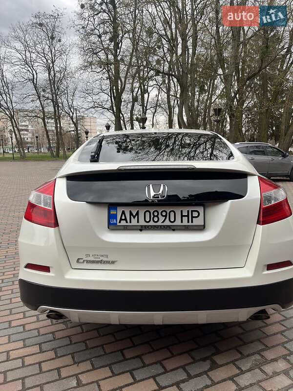 Позашляховик / Кросовер Honda Crosstour 2013 в Звягелі
