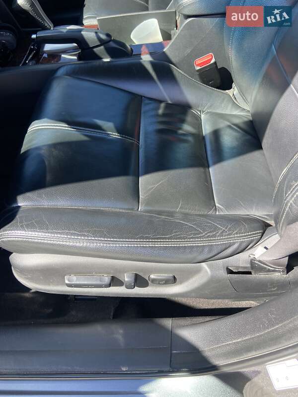 Внедорожник / Кроссовер Honda Crosstour 2012 в Черновцах