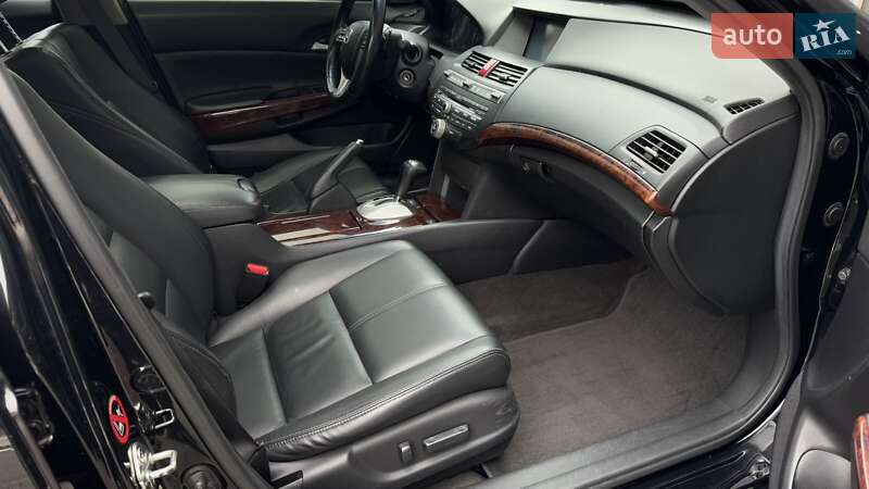Внедорожник / Кроссовер Honda Crosstour 2011 в Одессе