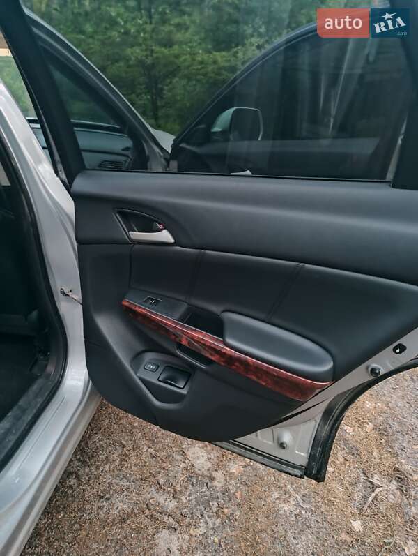 Внедорожник / Кроссовер Honda Crosstour 2011 в Киеве