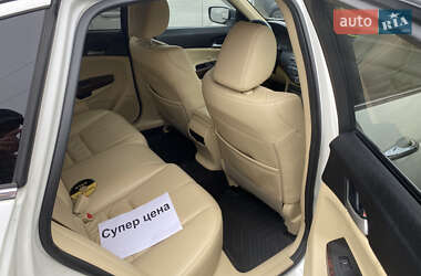 Внедорожник / Кроссовер Honda Crosstour 2010 в 