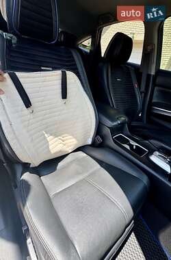 Внедорожник / Кроссовер Honda Crosstour 2013 в 