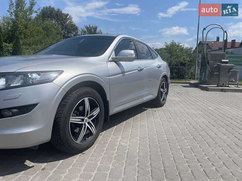 Honda Crosstour 2012