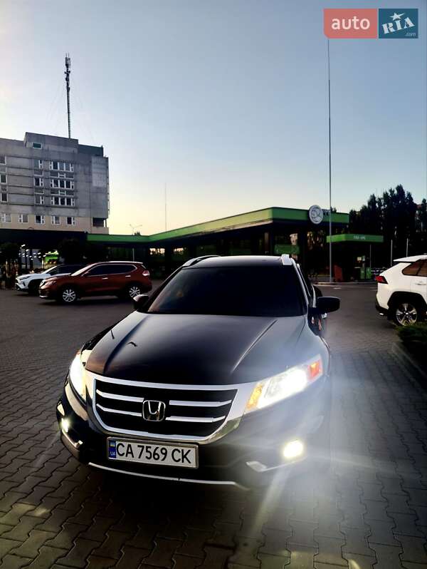 Внедорожник / Кроссовер Honda Crosstour 2013 в Черкассах