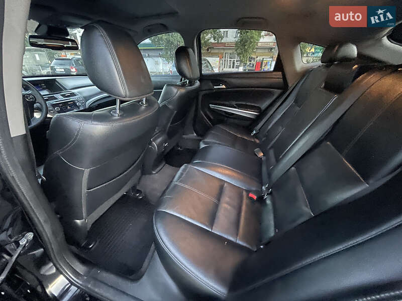 Внедорожник / Кроссовер Honda Crosstour 2014 в Одессе фото 12 Внедорожник / Кроссовер Honda Crosstour 2014 в Одессе