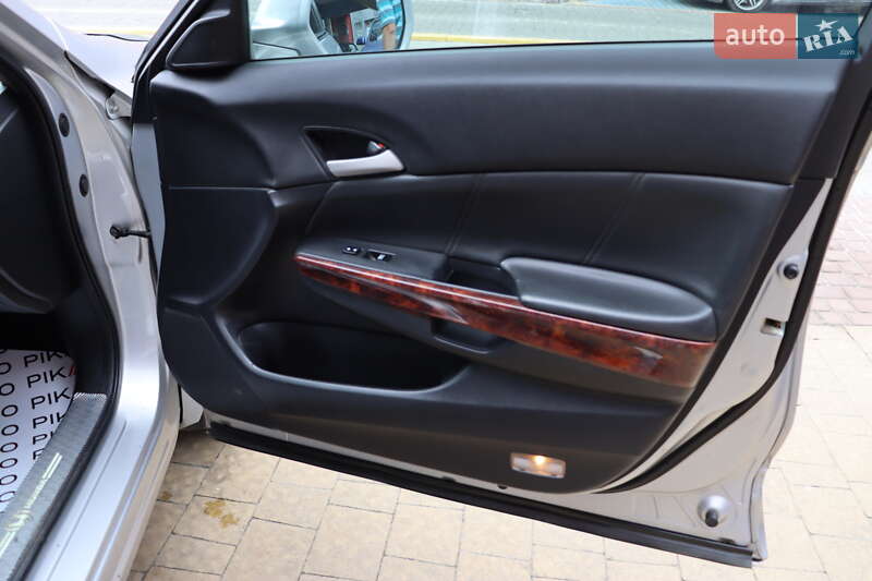 Внедорожник / Кроссовер Honda Crosstour 2011 в Львове