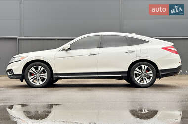 Позашляховик / Кросовер Honda Crosstour 2014 в  фото 12 Позашляховик / Кросовер Honda Crosstour 2014 в