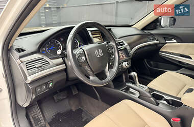 Позашляховик / Кросовер Honda Crosstour 2014 в  фото 17 Позашляховик / Кросовер Honda Crosstour 2014 в