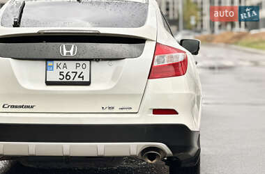 Позашляховик / Кросовер Honda Crosstour 2014 в  фото 45 Позашляховик / Кросовер Honda Crosstour 2014 в