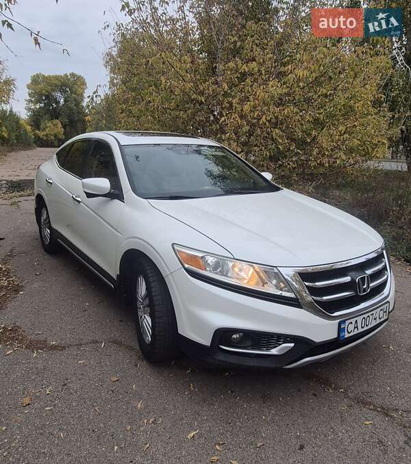 Внедорожник / Кроссовер Honda Crosstour 2013 в 