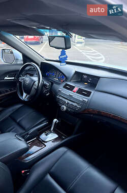 Внедорожник / Кроссовер Honda Crosstour 2012 в 
