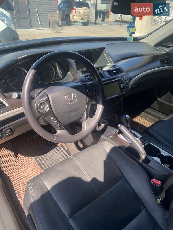 Внедорожник / Кроссовер Honda Crosstour 2014 в Каменском фото 19 Внедорожник / Кроссовер Honda Crosstour 2014 в Каменском