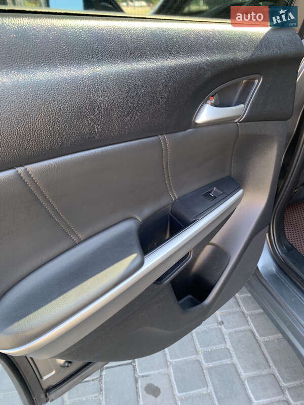 Внедорожник / Кроссовер Honda Crosstour 2014 в Каменском фото 36 Внедорожник / Кроссовер Honda Crosstour 2014 в Каменском