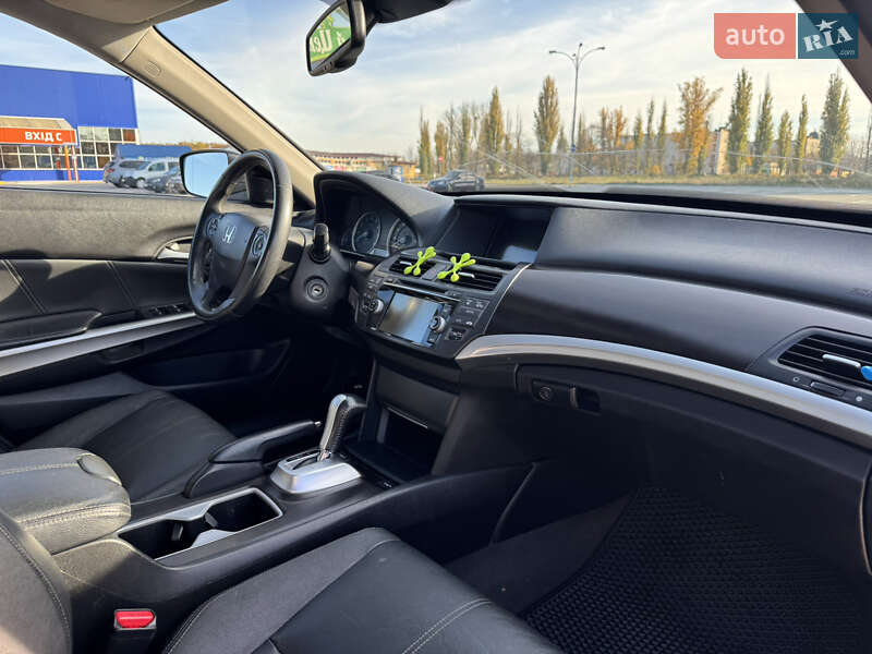 Внедорожник / Кроссовер Honda Crosstour 2014 в Каменец-Подольском