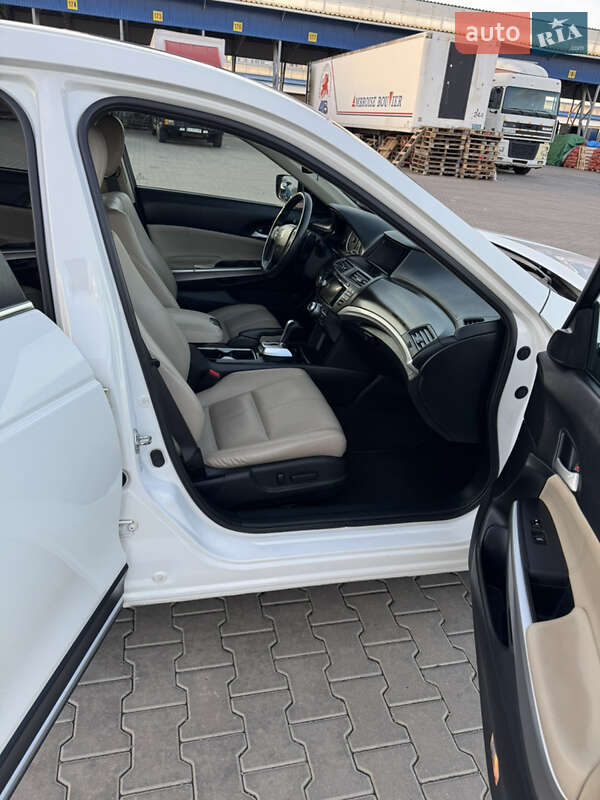 Внедорожник / Кроссовер Honda Crosstour 2013 в Одессе фото 11 Внедорожник / Кроссовер Honda Crosstour 2013 в Одессе