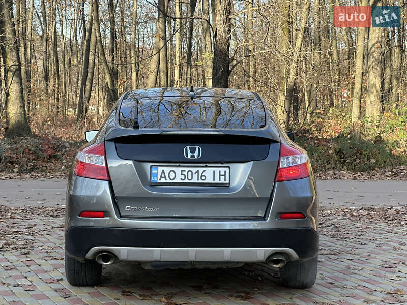 Позашляховик / Кросовер Honda Crosstour 2013 в Ужгороді