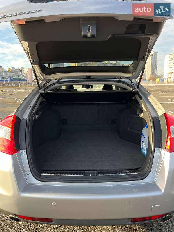 Позашляховик / Кросовер Honda Crosstour 2011 в Києві