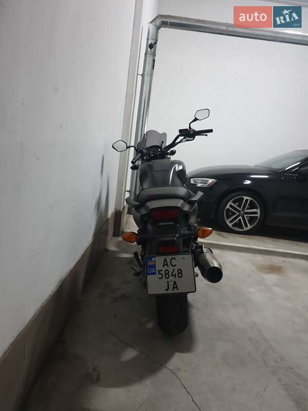 Мотоцикл Без обтекателей (Naked bike) Honda CTX 700N 2014 в Одессе