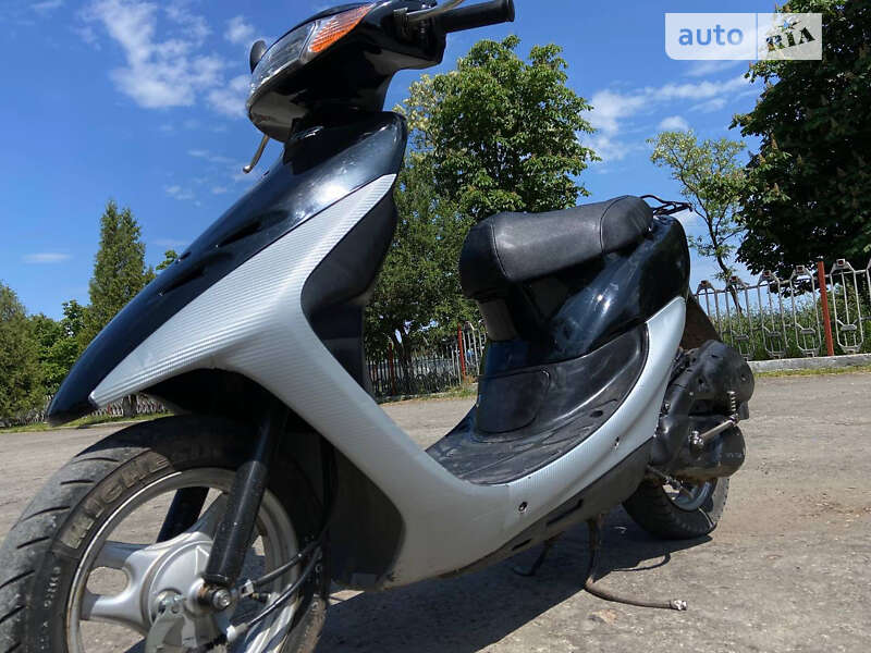 Макси-скутер Honda Dio AF-34 2004 в Бучаче