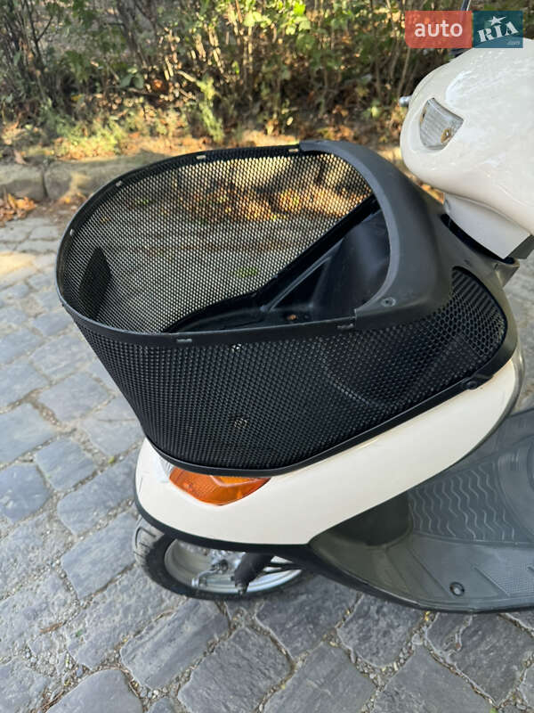 Скутер Honda Dio AF-34 2004 в Хотині