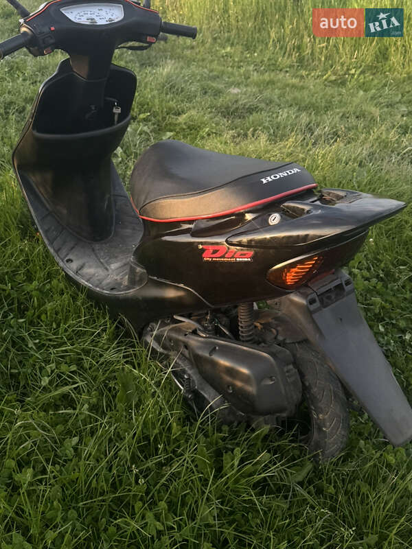 Скутер Honda Dio AF-34 2004 в Стебнику
