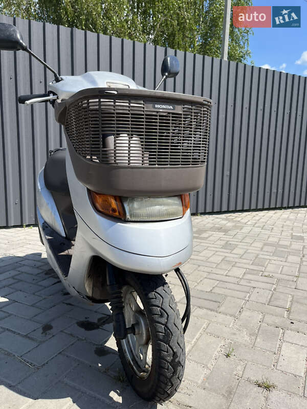 Мопеды Honda Dio AF-34 2004 в Шептицькому
