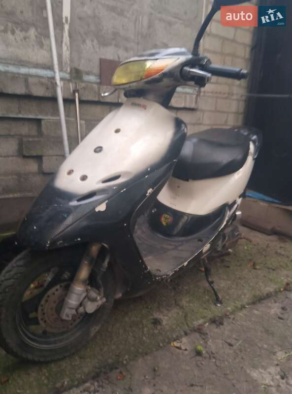Скутер Honda Dio AF-35 2004 в Вільнянську