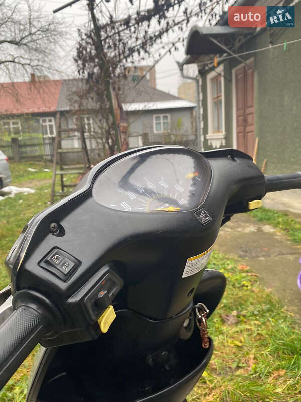 Скутер Honda Dio AF-62 2004 в Черновцах