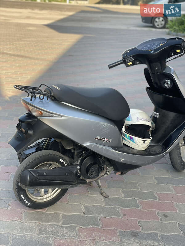 Мопеды Honda Dio AF-68 2011 в Кельменцах