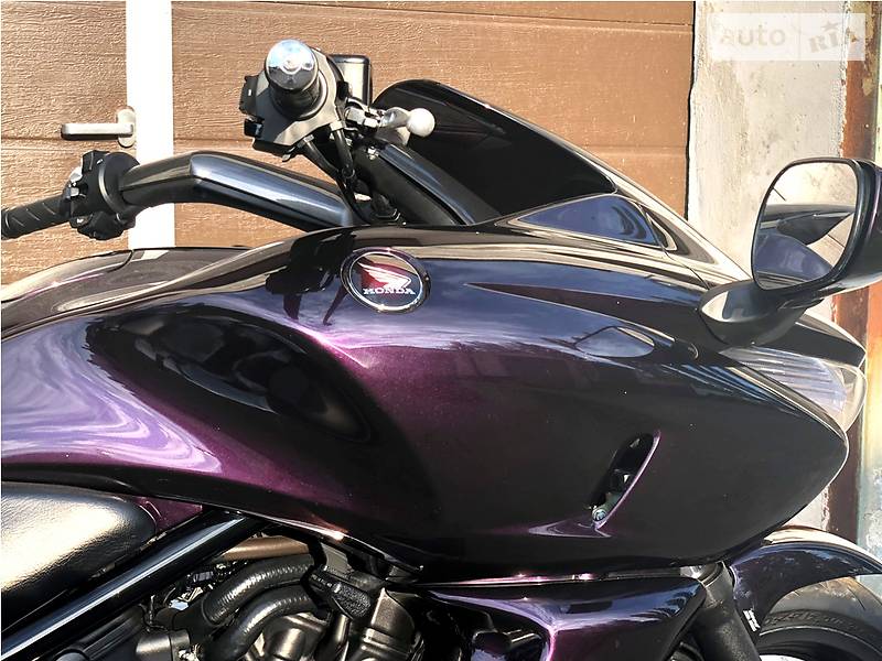 Мотоцикл Туризм Honda DN-01 2008 в Ровно фото 21 Мотоцикл Туризм Honda DN-01 2008 в Ровно