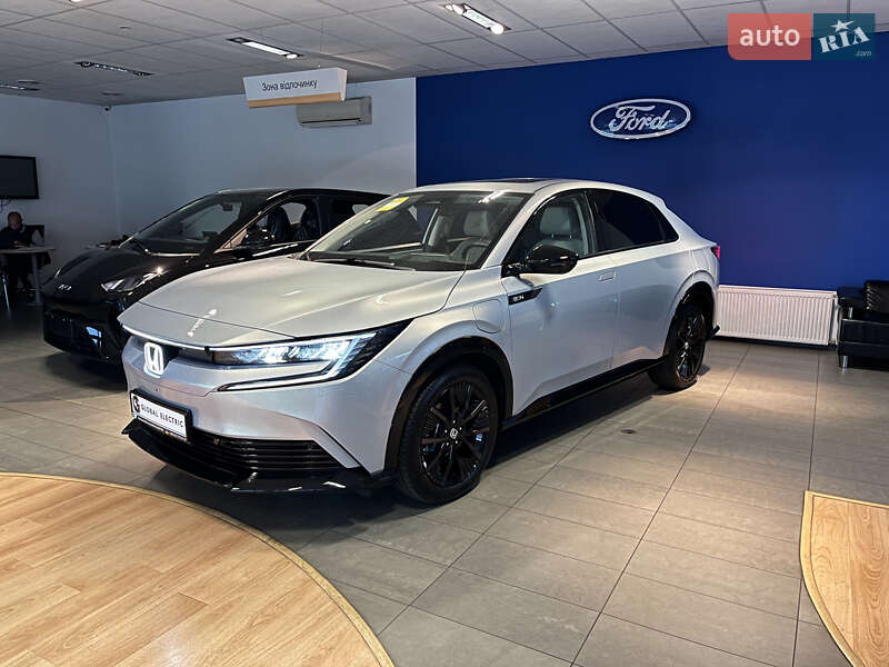Honda e:NP2 2024