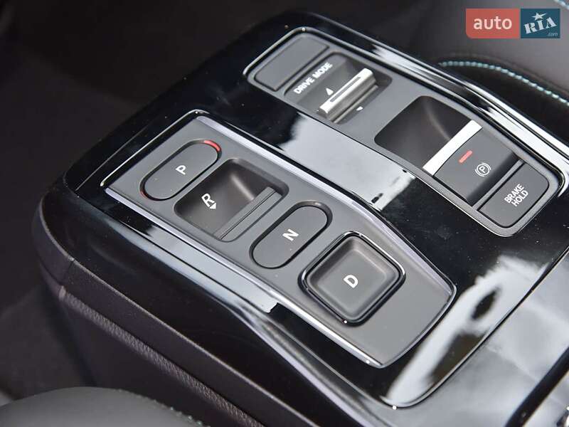 Внедорожник / Кроссовер Honda e:NP2 2024 в Киеве