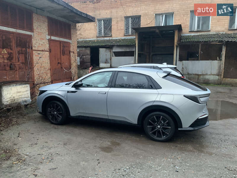 Внедорожник / Кроссовер Honda e:NP2 2024 в Сумах