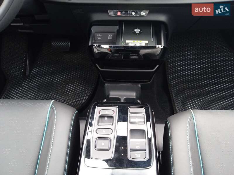 Внедорожник / Кроссовер Honda e:NP2 2025 в Черновцах