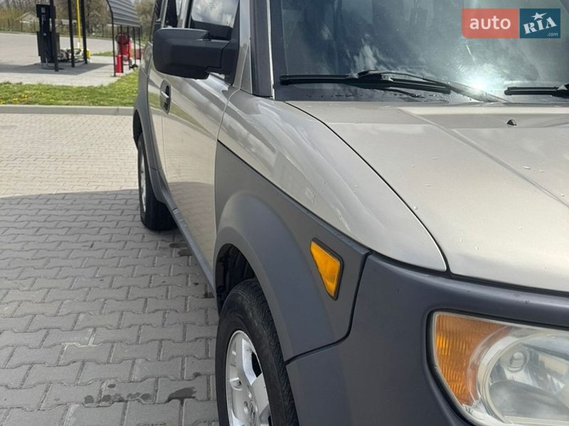 Позашляховик / Кросовер Honda Element 2003 в Чернігові