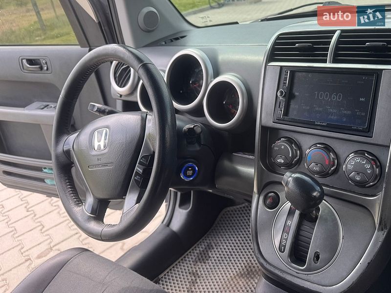 Позашляховик / Кросовер Honda Element 2003 в Чернігові