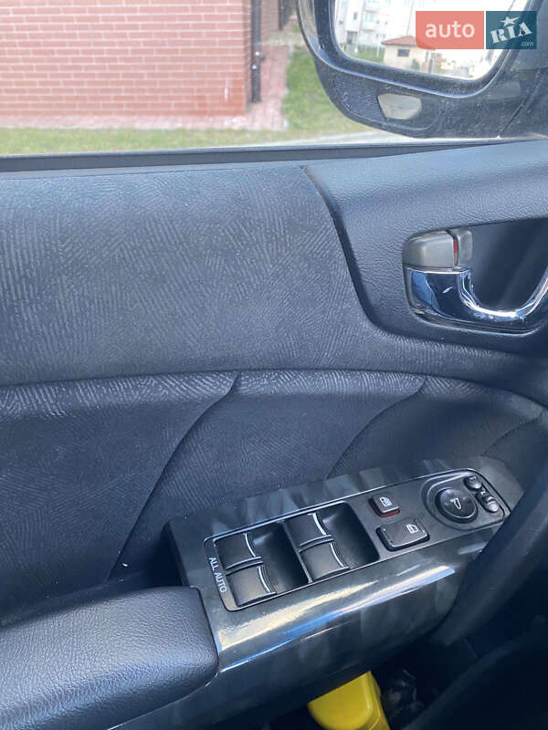 Минивэн Honda Elysion 2010 в Херсоне