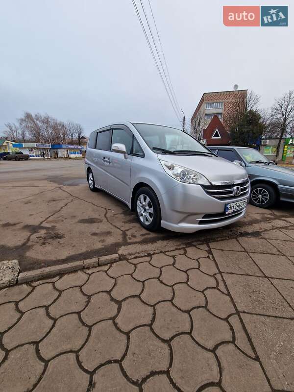 Минивэн Honda Elysion 2009 в 