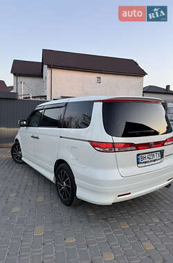 Минивэн Honda Elysion 2011 в 