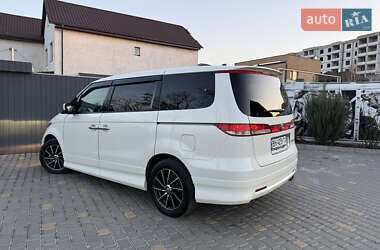 Минивэн Honda Elysion 2011 в 