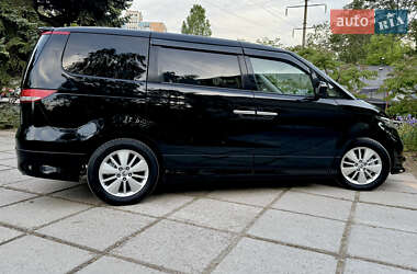 Минивэн Honda Elysion 2012 в 