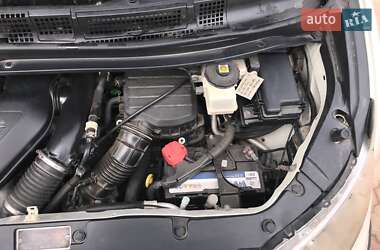 Минивэн Honda Elysion 2012 в 