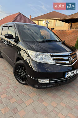 Минивэн Honda Elysion 2012 в 
