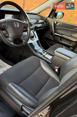 Минивэн Honda Elysion 2012 в 
