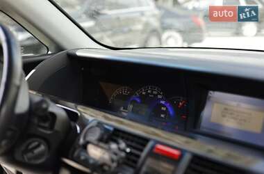 Мінівен Honda Elysion 2012 в 