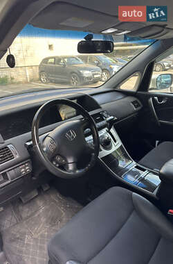 Honda Elysion 2011