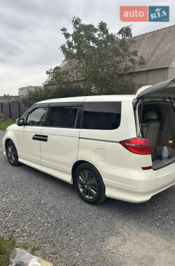 Минивэн Honda Elysion 2011 в 