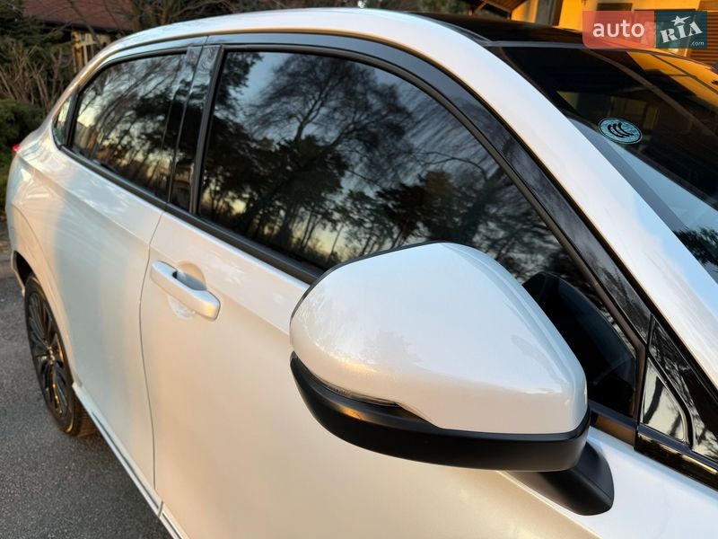 Внедорожник / Кроссовер Honda eNP1 2023 в Киеве