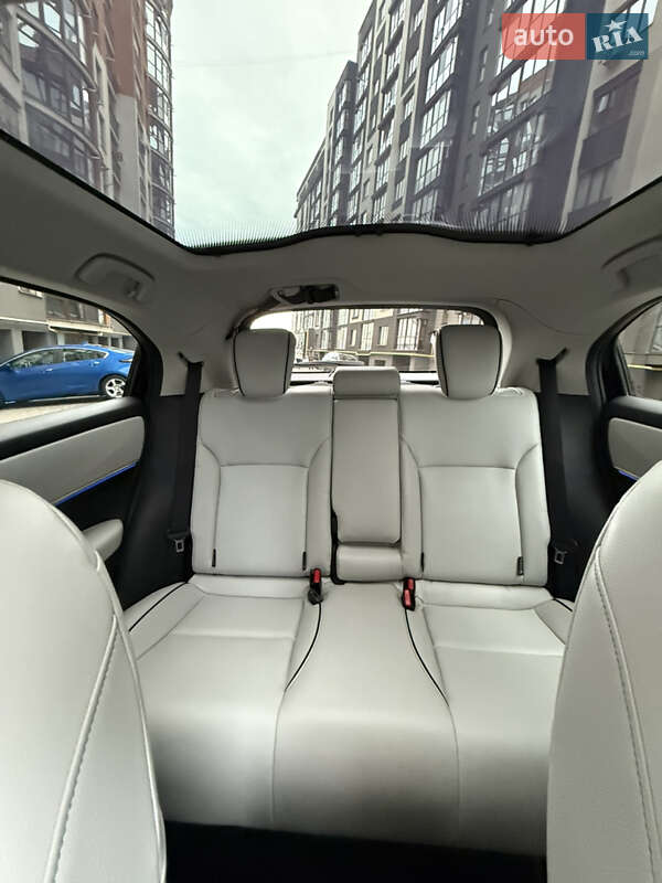 Внедорожник / Кроссовер Honda eNS1 2023 в Ивано-Франковске