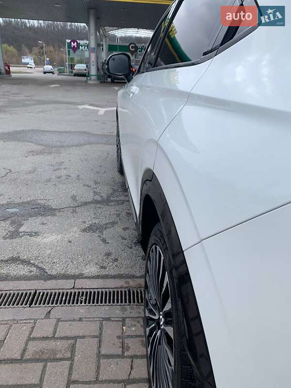 Внедорожник / Кроссовер Honda eNS1 2023 в Обухове фото 10 Внедорожник / Кроссовер Honda eNS1 2023 в Обухове